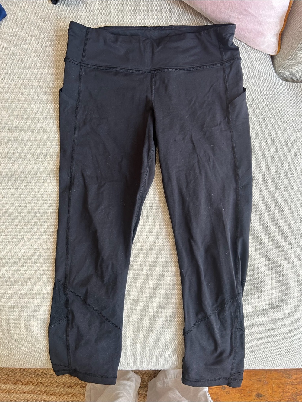 Black Lululemon Leggings with Side Pockets
